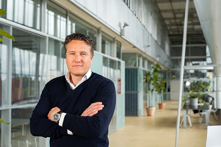 Ronald Hoek - Are you ready for change?